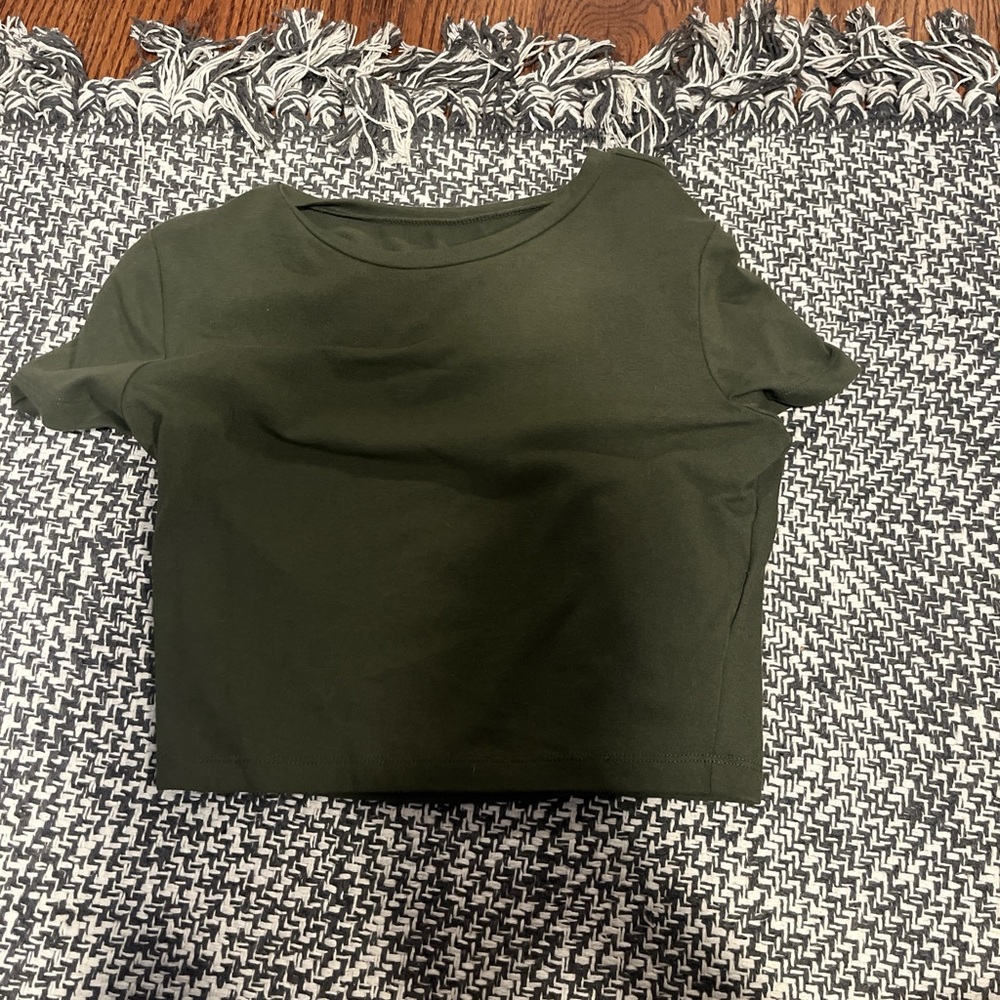 wild fable green cropped t shirt